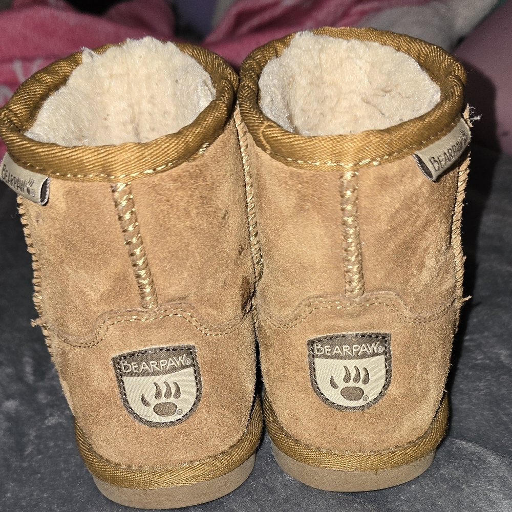 BEARPAW (Size 6) Womens Tan Boots with Cozy Lining